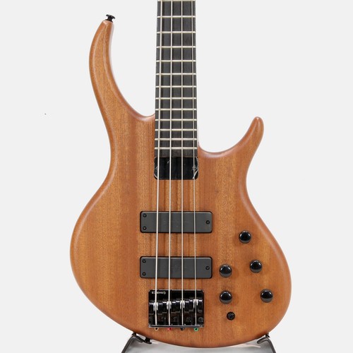 Tobias killer bass - tobias, iv