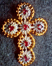 Traumhaftes Goldkreuz
