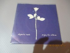(26)  7" Single Vinyl -