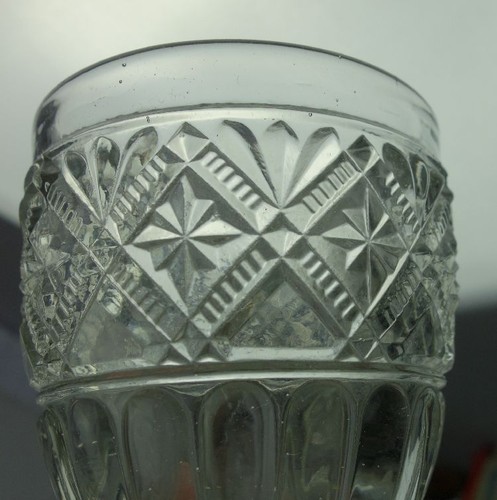 Antiker pressglas becher - pressglas,