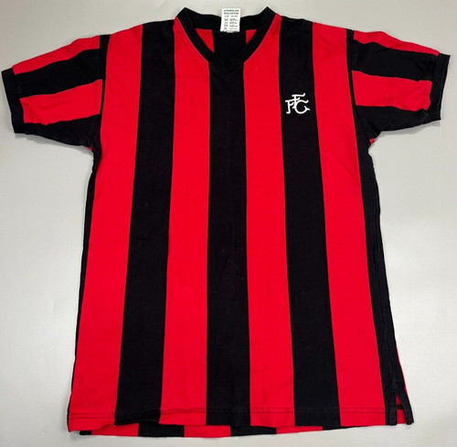 Fulham score draw - draw, trikot
