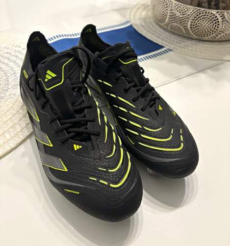 Adidas predator - adidas,