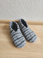 Filzschuhe Puschen Pantoffel Hausschuhe Handarbeit NEU Gr 39 / 40 grau