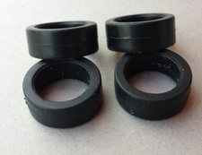 Tuning-Reifen passend für Carrera Exclusiv Panoz 2 Paar