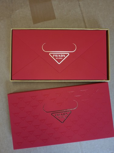 Prada chinesisches neujahr rot - prada,
