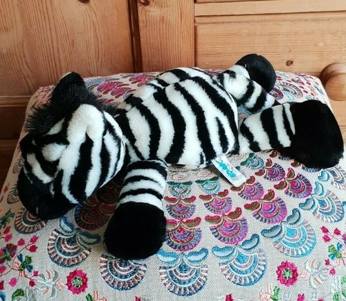 Nici germany liegendes - germany, zebra