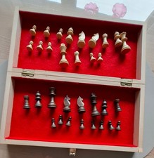 Schachspiel Holz Gebraucht in stabiler Holzkassette inkl. Figuren