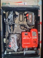 Milwaukee M18 NRG-502 18V Li-Ion Starterset - Rot/Schwarz (4933459217)
