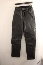 RICHA DAMEN MOTORRAD-LEDERHOSE GR.40, SCHWARZ, TOURING, PROTEKTIERT! NEUWERTIG!