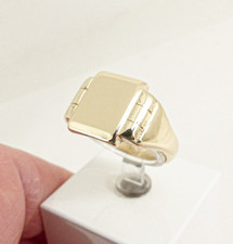 Quadratischer Siegelring 9 kt Gold schlicht gepunzt Größe T 1/2 7,9 Gramm mit Geschenkbox