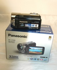 Panasonic HC V500 Full-HD Camcorder Touchscreen 38fach opt. Zoom u. Diverses NEU