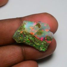 Seltener grüner Opal grob