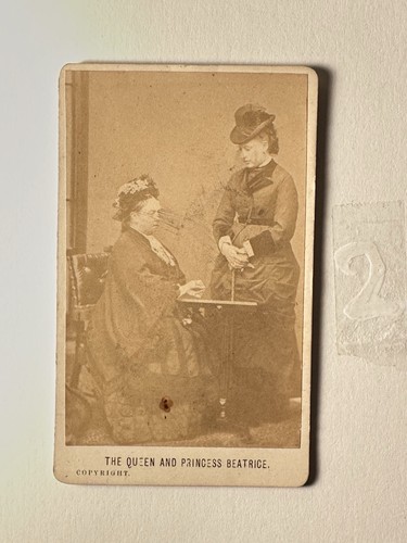 Queen victoria princess - queen,