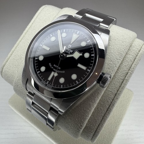 Tudor black bay 79500 - black,