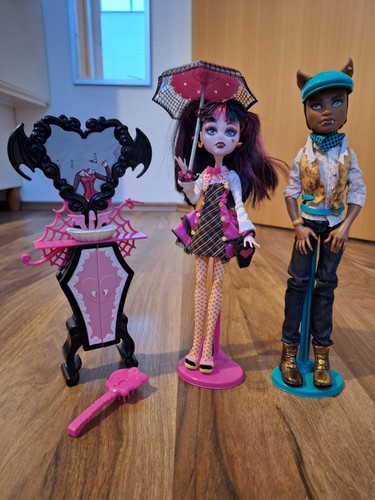 Monster high draculaura und - high,