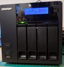 Qnap TS-419P II, NAS 4 Einschübe für 3,5" oder 2,5" HDD und SSD, ohne Laufwerke