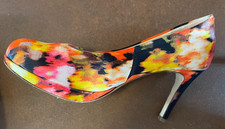 Schicke högl Pumps Gr. 5 (UK) 37,5 (EU) bunt Satin, wenig getragen, extravagant