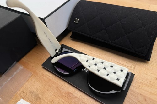 Iconic chanel double - chanel, cc