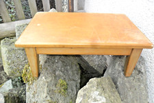 Alter  antiker Hocker Schemel Kinderhocker Fußschemel Tritt Shabby Gebetsschemel