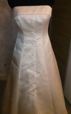  Brautkleid Standesamtkleid mit kleiner Schleppe Gr. 38 creme G-B-3