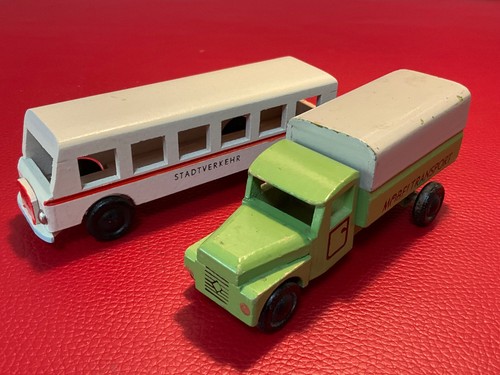 Möbelwagen bus miniatur - +,