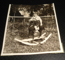 Kleines altes Foto Kind mit