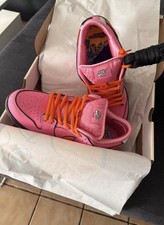 Nike SB Dunk Low Powerpuff