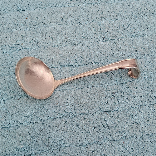 Sahnelöffel gebogen