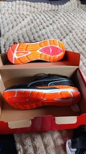 Nagelneue damen sportschuhe - nagelneue,