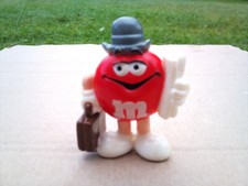 M & M Figur schon älter rot