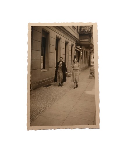 Foto frau ohne uniform - foto,