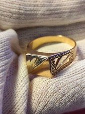 Wunderschöner Siegelring aus 585er Rotgold.