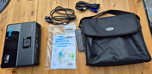 Acer beamer - acer,
