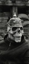 Toten Kopf maske mit pickel