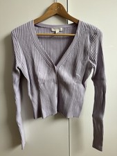 H&M Cardigan Strickjacke Gr. M Lila Flieder Damen Guter Zustand 