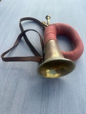 Horn, Waldhorn, Altes Messing-Blasinstrument der 60er Jahre aus Spielmannszug