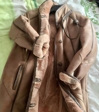  LAMMFELLMANTEL/ Leder