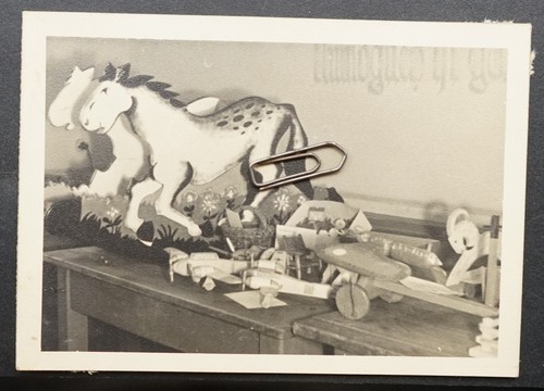 Foto holzspielzeug flugzeug - foto,