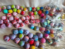 Überraschungsfigur in Kapsel