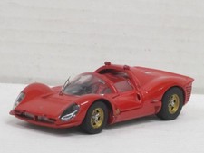 Ferrari 330 P4 in rot Box