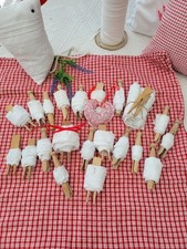 21 alte Wäscheklammern  Holz