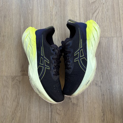 Asics novablast herren - 4,