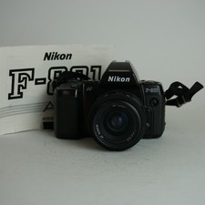 Nikon F-801 Analogkamera mit