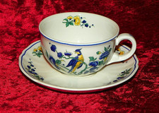 Teetasse mit Untertasse von