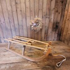 alter Schlitten stabil aus Holz Holzschlitten Rodeln schöner Schlitten