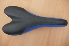 Fahrradsattel Velo Concept XTREME CR-MO 143mm blau-schwarz