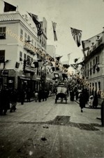 orig. Foto Dresden Fahnen um