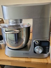 Nur 4x benutzt. Sehr Gute Küchenmaschine