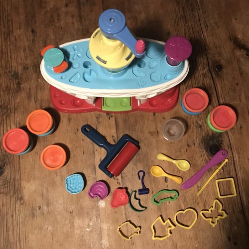 Play doh set mit zubehör - play-doh,