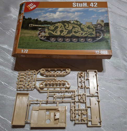 Vdm stuh 42 panzer - 1:72,